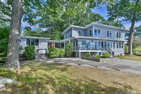 55 Colonial Rd, Webster, MA 01570