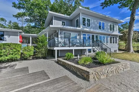 55 Colonial Rd, Webster, MA 01570 photo 3