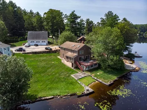 47 Lakeshore Dr, Spencer, MA 01562