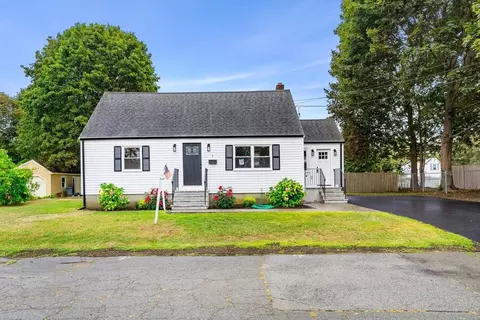 7 Morgan Rd, Beverly, MA 01915