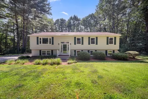 21 Woodman Rd, Amesbury, MA 01913