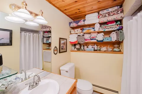 848 N Main St, Raynham, MA 02767 photo 11