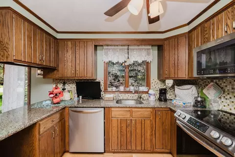 848 N Main St, Raynham, MA 02767 photo 21