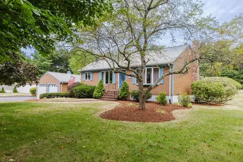 848 N Main St, Raynham, MA 02767 photo 4