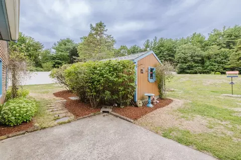 848 N Main St, Raynham, MA 02767 photo 9