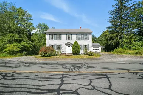 614 Main Rd, Granville, MA 01034