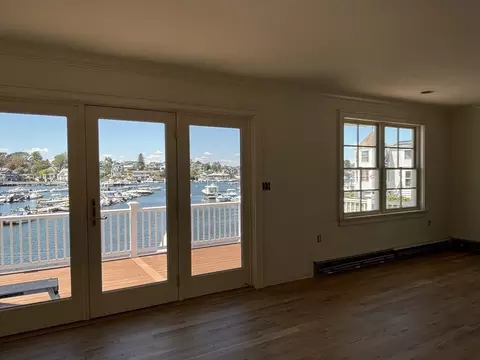 Living - 263 E Main St, Gloucester, MA 01930 photo 1 of 6