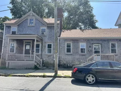 64-66 Bedford St, New Bedford, MA 02740