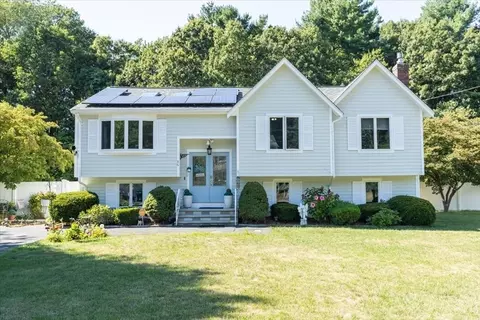 86 William Kelley Rd, Stoughton, MA 02072