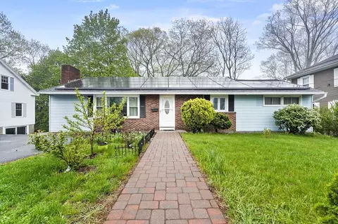27 Winslow St, Gardner, MA 01440
