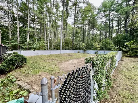 Exterior - 18 Bridle Path Ln, Townsend, MA 01474 photo 2 of 2
