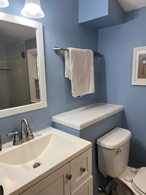 Bath - 18 Bridle Path Ln, Townsend, MA 01474 photo 6 of 7