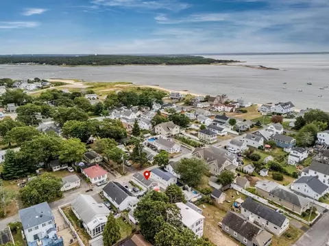 View/Area - 45 Pleasant St, Wareham, MA 02571 photo 2 of 5