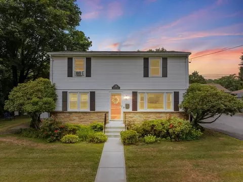 578 Woonasquatucket Ave, North Providence, RI 02911