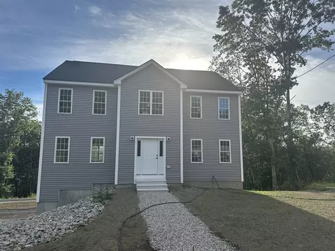34 Brookside Ave, Webster, MA 01570