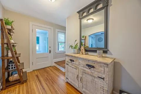 29 Fairfield Ave, Chicopee, MA 01013 photo 7