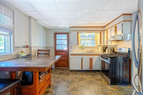 29 Fairfield Ave, Chicopee, MA 01013 photo 17
