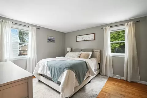 28 Entrybrook Dr, Springfield, MA 01108 photo 4