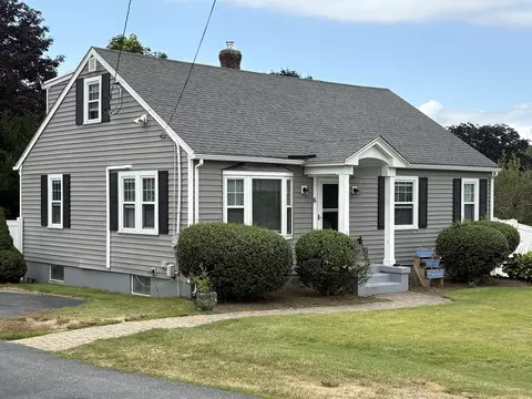 6 Carrington St, Blackstone, MA 01504