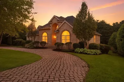 1 White Brook Ln, South Hadley, MA 01075
