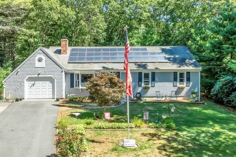 248 Mashpee Neck Rd, Mashpee, MA 02649