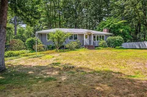 8 Oxford Rd, Billerica, MA 01862