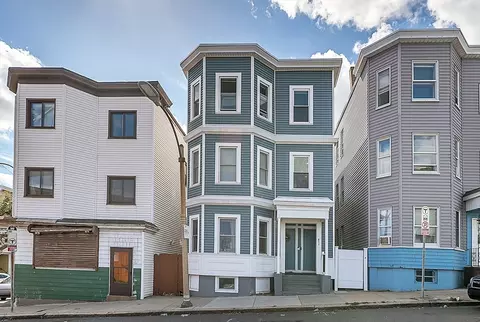 311 Lexington St #1, Boston, MA 02128