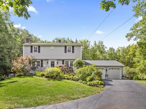 126 Holly Dr, Gardner, MA 01440
