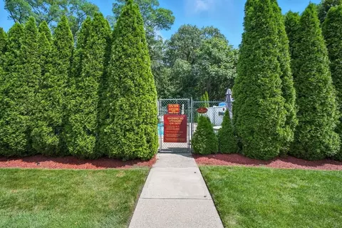 48 Colonial Cir #D, Chicopee, MA 01020 photo 17