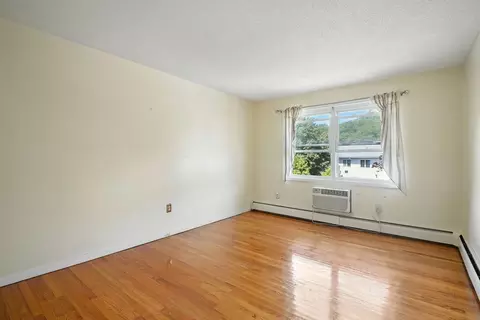 48 Colonial Cir #D, Chicopee, MA 01020 photo 13