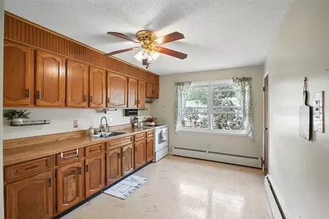 48 Colonial Cir #D, Chicopee, MA 01020 photo 6