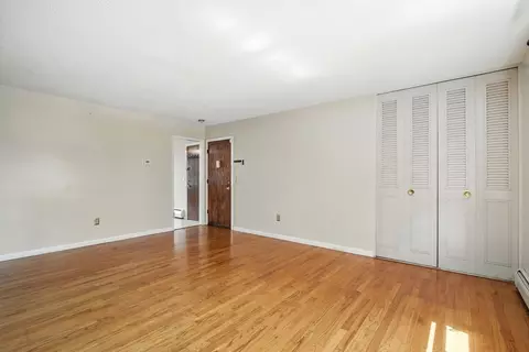 48 Colonial Cir #D, Chicopee, MA 01020 photo 5