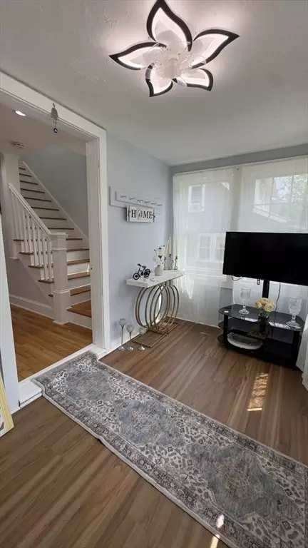 95 Eureka St, Worcester, MA 01603 photo 13