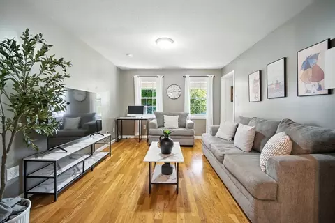 20 Gilbert Ave, Chicopee, MA 01013 photo 11
