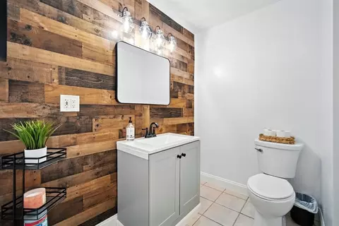 20 Gilbert Ave, Chicopee, MA 01013 photo 20
