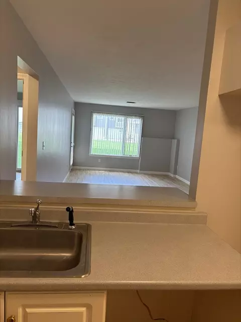 700 Shore Dr #902, Fall River, MA 02721 photo 8