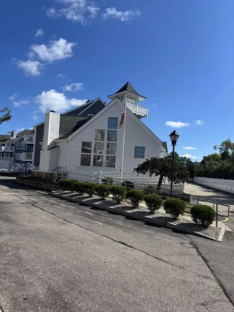700 Shore Dr #902, Fall River, MA 02721 photo 6
