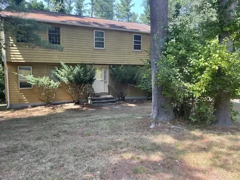 14 Snyder Rd, Medfield, MA 02052
