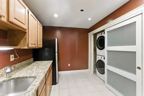 235 State St #220, Springfield, MA 01103 photo 16