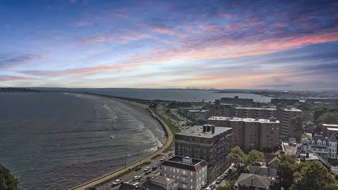 285 Lynn Shore Dr #508, Lynn, MA 01902