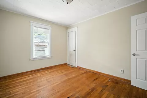 Bedroom - 56-58 Phoenix St, Springfield, MA 01104 photo 4 of 8