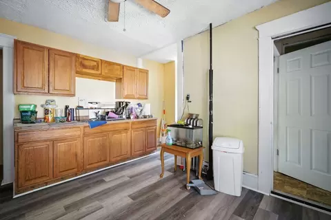 Entry Way - 56-58 Phoenix St, Springfield, MA 01104 photo 3 of 5