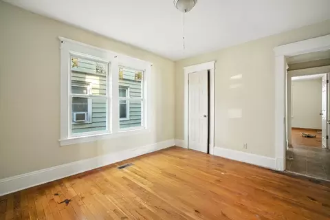 Bedroom - 56-58 Phoenix St, Springfield, MA 01104 photo 1 of 8