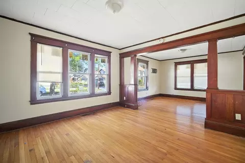 Living - 56-58 Phoenix St, Springfield, MA 01104 photo 3 of 4