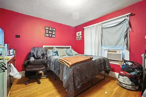 Bedroom - 56-58 Phoenix St, Springfield, MA 01104 photo 5 of 8