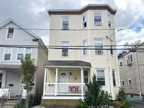 78 Addison St #B, Chelsea, MA 02150