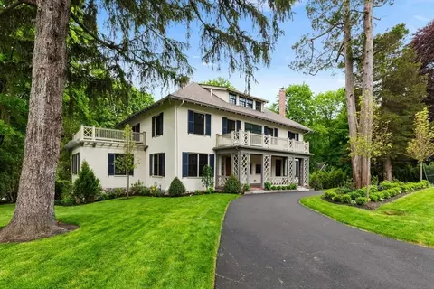 2 Percy Rd, Lexington, MA 02421