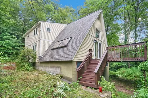 312 Allen Rd, Belchertown, MA 01007