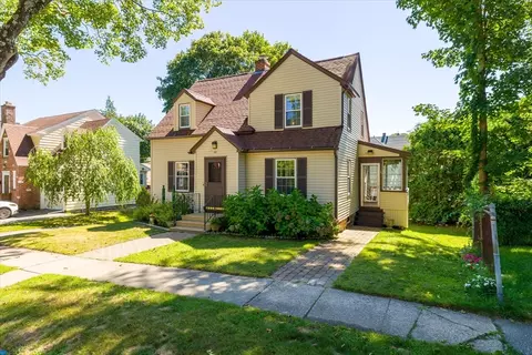 49 Monroe Ave, Worcester, MA 01602 photo 2