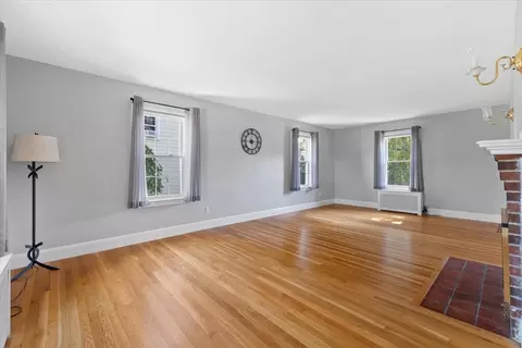 49 Monroe Ave, Worcester, MA 01602 photo 6